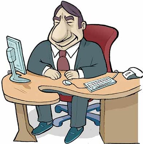 पुणे : प्रतिनियुक्तीवर आलेल्या अधिकार्यांना विरोध !