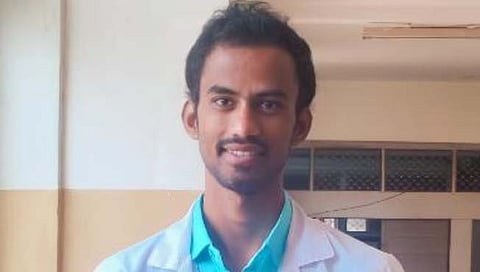 देगलूर : बुद्धिबळ स्पर्धेत ओमकार पेटेकर महाराष्ट्रातून पहिला, देगलूरच्या शिरपेचात मानाचा तुरा