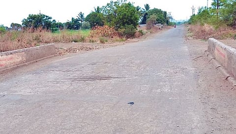 ‘दहिगाव सिंचन’वरील पूल जीवघेणा