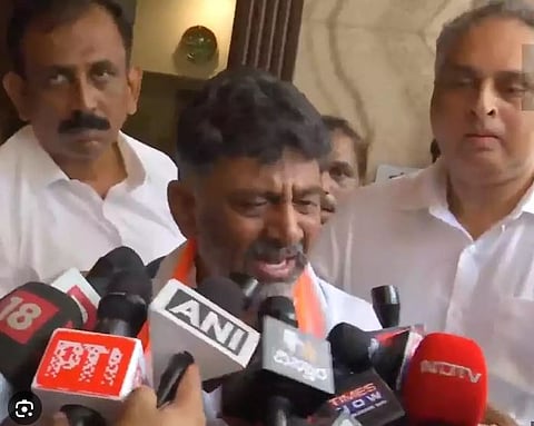 Karnataka Election Results 2023 : कर्नाटक विजयानंतर काँग्रेस प्रदेशाध्यक्ष शिवकुमारांना अश्रू अनावर, म्हणाले…”पक्षाने माझ्यावर…”