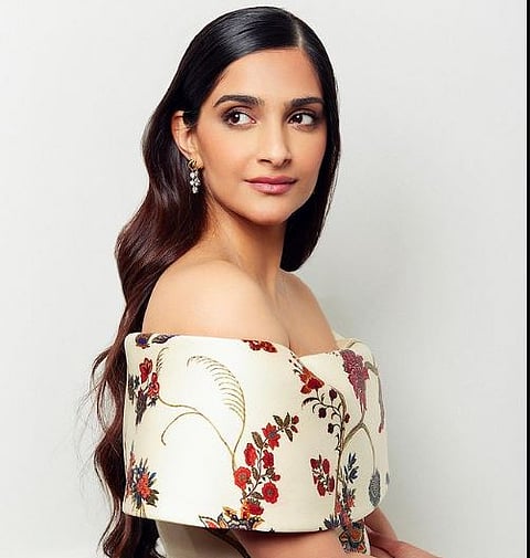 किंग चार्ल्स ३, sonam kapoor