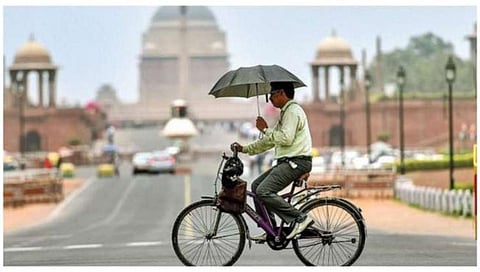 Heat Wave : उत्तर भारताचा पारा वाढला, दिल्लीचे तापमान ४२अंशाच्या पुढे