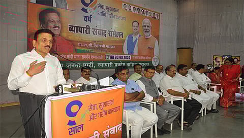 नाशिक : शिवसेना फुटीला अजित पवारही तेवढेच जबाबदार – गरीश महाजन