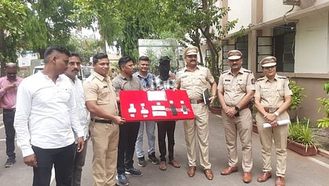 Dhule Crime : विद्यार्थ्याला मारहाण करून लूटणाऱ्या तिघांना बेड्या