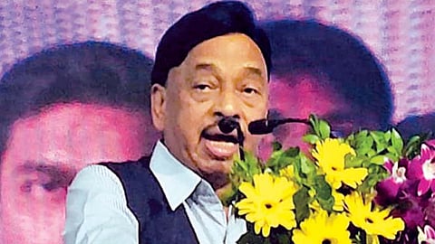 नारायण राणे म्हणाले, ‘ठाकरे पितापुत्रांसह संजय राऊत जेलमध्ये जाणार’