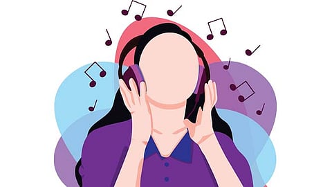 जगाच्या तुलनेत भारतीय पाच तास अधिक ऐकतात गाणी