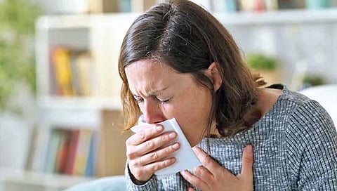 Cough causes and solutions : छाती आणि घशातील कफ; जाणून घ्या कारणे आणि उपाय
