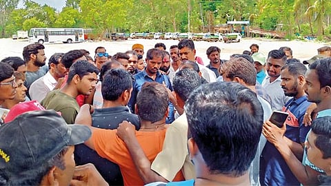 कोल्हापूर : टिप्पर चालकांचा संप; कचरा उठाव ठप्प