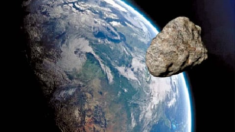 पृथ्वीच्या भेटीला मोठे लघुग्रह