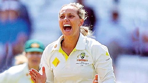 ऑस्ट्रेलियाच्या पोरी इंग्लंडपेक्षा भारी!