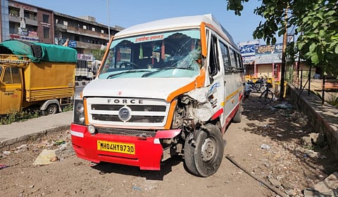 अहमदनगर-कल्याण महामार्गावर अपघात; तीन परप्रांतीय जागीच ठार