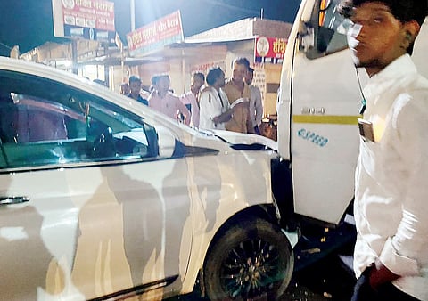 नगर-कल्याण मार्गावरील ओतूरचा मोनिका चौक बनला मृत्यूचा सापळा