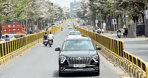 पिंपरीत बीआरटीएस मार्गात वाहनचालकांची सर्रास घुसखोरी