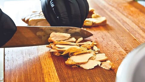 अमेरिकेच्या बाजारात आता कोंबडीचे कृत्रिम मांस!