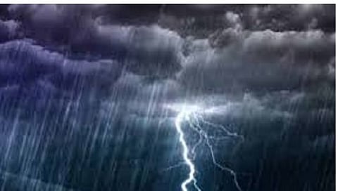 Jalgaon : रावेर तालुक्यात वादळी वाऱ्यामुळे अतोनात नुकसान