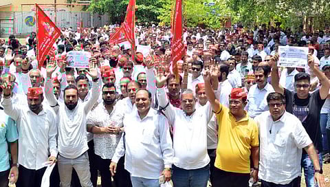 नाशिक : जितेंद्र आव्हाड यांच्याविरोधात सिंधी समाज आक्रमक