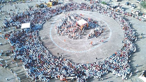 Sant Nivruttinath Palkhi : दातली येथे रंगला पहिला रिंगण सोहळा