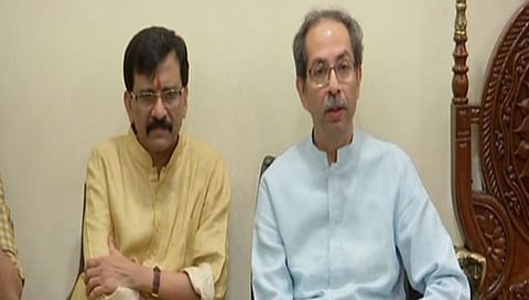 उद्धव ठाकरे, राऊत यांच्या निकटवर्तीयांवर ईडीचे छापे