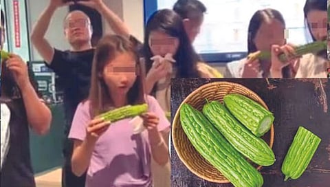 टार्गेट पूर्ण न केल्याने कच्ची कारली खाण्याची शिक्षा!