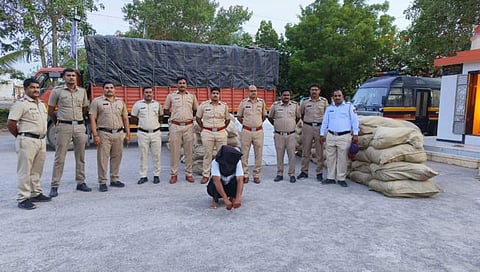 सांगली : जत येथे ५२ लाखांचा गुटखा जप्त