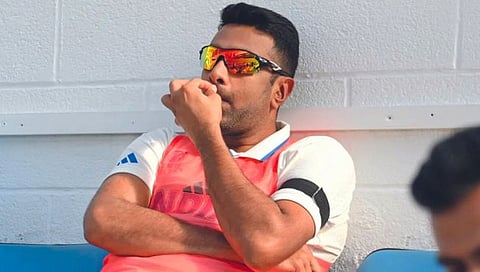 R. Ashwin : ‘फलंदाजी सोडून उगाच गोलंदाज झालो’ : आर. अश्विन