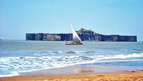 सागर किनारे कमी होण्याचा धोका