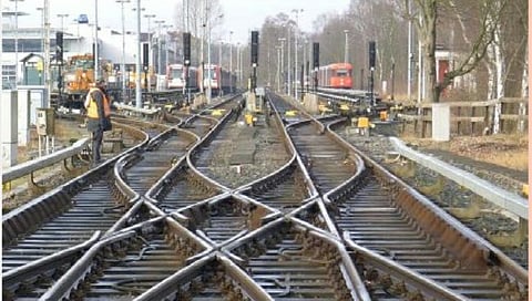 Odisha Train Accident: ओडिशातील भीषण रेल्वे अपघाताला कारणीभूत ठरलेले ‘इंटरलॉकिंग’ नेमकं काय आहे?