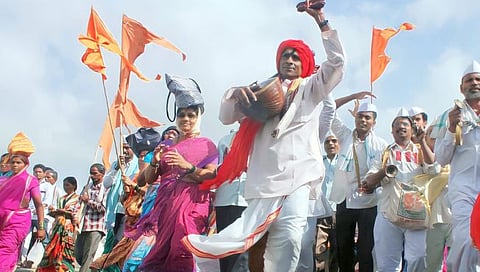 सुपा : वारकर्यांच्या सेवेसाठी सरसावले डॉक्टर