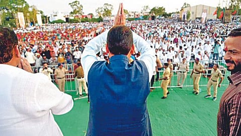 फडणवीसांच्या सभांनी राष्ट्रवादीला धडकी