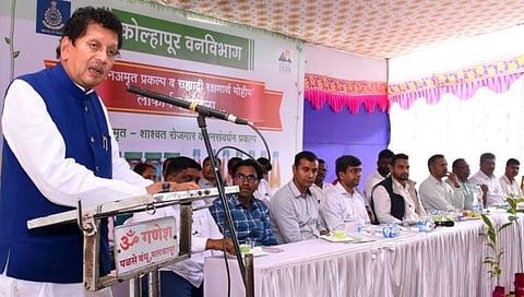 कोल्हापूर : वन अमृत प्रकल्पाच्या यशस्वीतेसाठी निधी देऊ : दीपक केसरकर