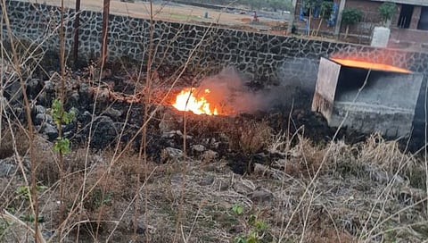 रायगड : महाड औद्योगिक वसाहतीमधील अतिरिक्त सीईटीपी जवळील चेंबरला आग!