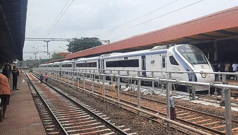 ओडिशामधील रेल्वे दुर्घटनेमुळे मडगाव-मुंबई वंदे भारत एक्स्प्रेसचे उद्घाटन रद्द