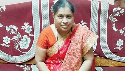 वयाच्या 47 व्या वर्षी दहावीची परीक्षा पास; येरवड्यातील मीरा कोकाटे यांचे यश