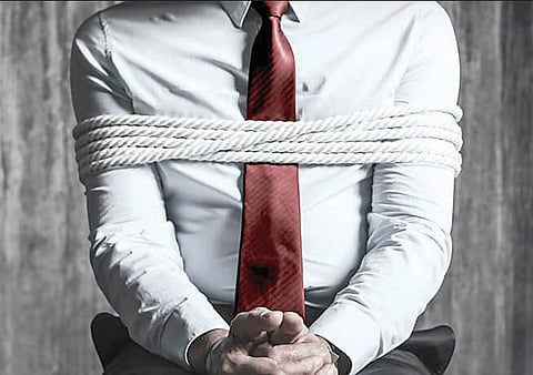 पुणे : कमिशनच्या वसुलीसाठी मॅनेजरचे अपहरण