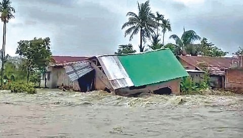Heavy Rainfall : सिमल्यासह आसामात पूरस्थिती, दिल्लीतही पावसाचा कहर