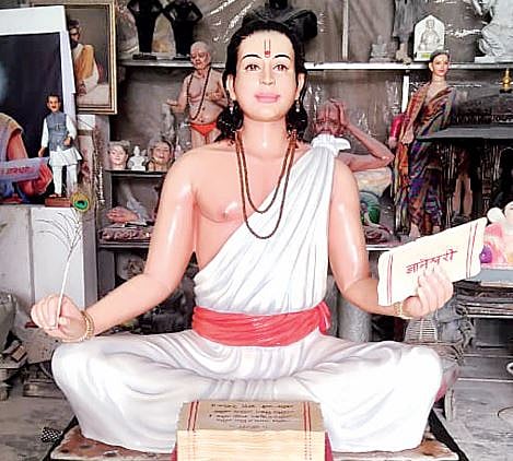 पुण्यात साकारली माउलींची पाचफुटी मूर्ती