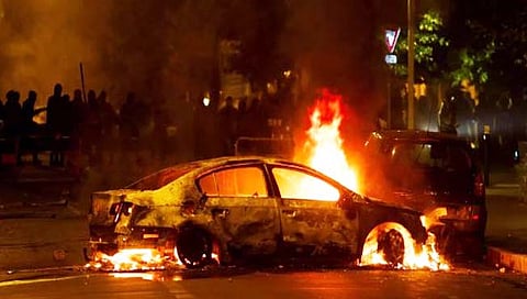 France violence: फ्रान्समध्ये हिंसाचाराचे सत्र सुरूच; १३०० हून अधिक जणांना अटक