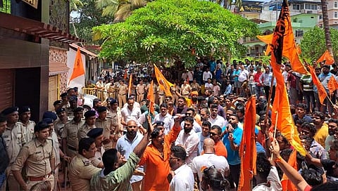 गोव्यातील कळंगुटमध्ये शिवरायांचा पुतळा हटविण्यावरून तणाव