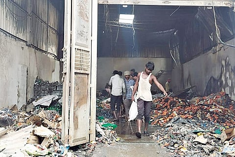 पुणे : ना फायर ऑडिट, ना इन्शुरन्स ! दै. पुढारी’ने गोदामांबाबत केलेल्या पाहणीत धक्कादायक वास्तव समोर