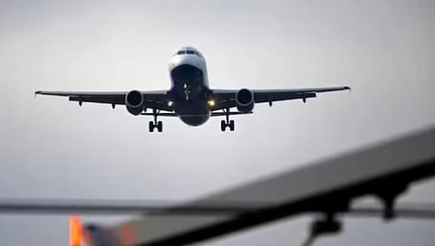 तांत्रिक बिघाडामुळे दिब्रुगडहून जाणारे इंडिगो विमान गुवाहाटीकडे वळवले! सर्व प्रवासी सुखरुप