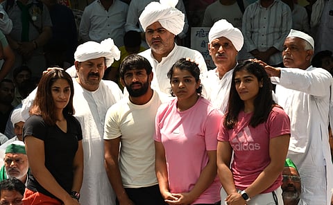 Wrestlers Protest : आंदोलक कुस्तीपटू कामावर रुजू झाल्याने खाप नेते नाराज