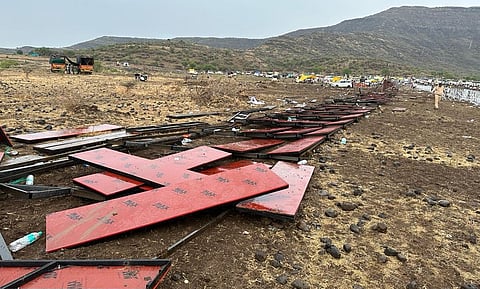 पुण्यात बैलगाडा शर्यतीत दुर्घटना; स्टेज कोसळून एकाचा मृत्यू; तिघे गंभीर जखमी