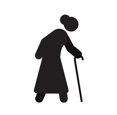 जागतिक वृद्ध अत्याचारविरोधी जागृती दिन : ज्येष्ठ महिलांचा कुटुंबातच छळ !