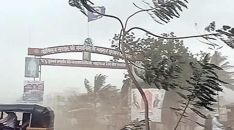 श्रीरामपूर, राहात्यात वादळाचा तडाखा