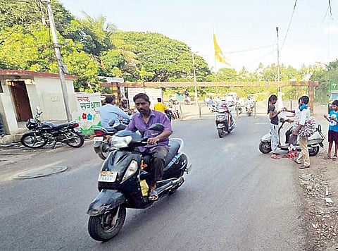 रस्त्याचे रुंदीकरण झाले, मात्र वाहतूक कोंडी कायम! एरंडवणेतील स्थिती