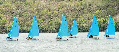 खडकवासला धरणात ‘रेगाट्टा’; पाच दिवसांच्या उपक्रमात 90 संघ सहभागी