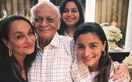 soni razdan, narendra razdan and alia bhatt