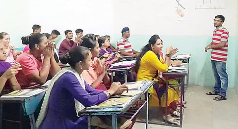 येरवड्यातील कष्टकरी महिलांनीही मिळवले दहावीत यश