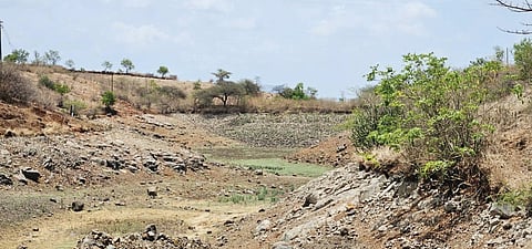 भामा आसखेड : तळवडे पाझर तलाव कोरडाठाक