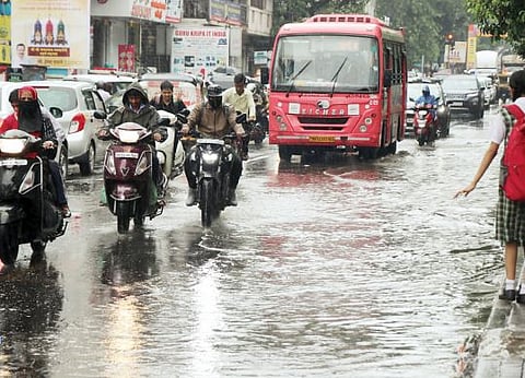 मान्सून अखेर बरसला ; पुणे शहर, पिंपरी-चिंचवडसह ग्रामीण भागात पावसाच्या सरी